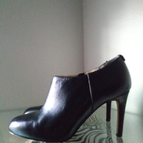 MICHAEL KORS shoe bootie - Picture 2 of 4